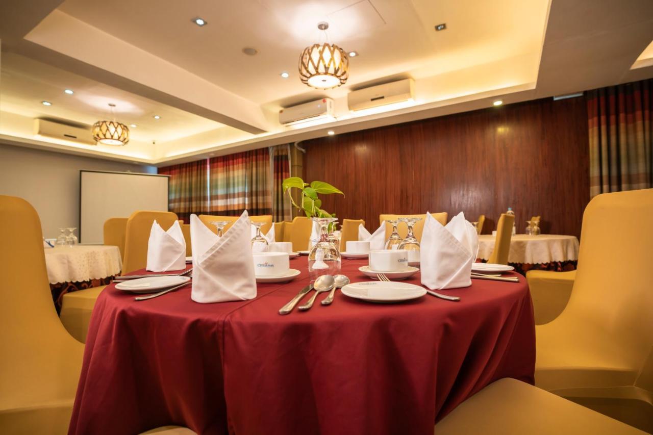 Hotel Bengal Canary Park Дакка Екстер'єр фото