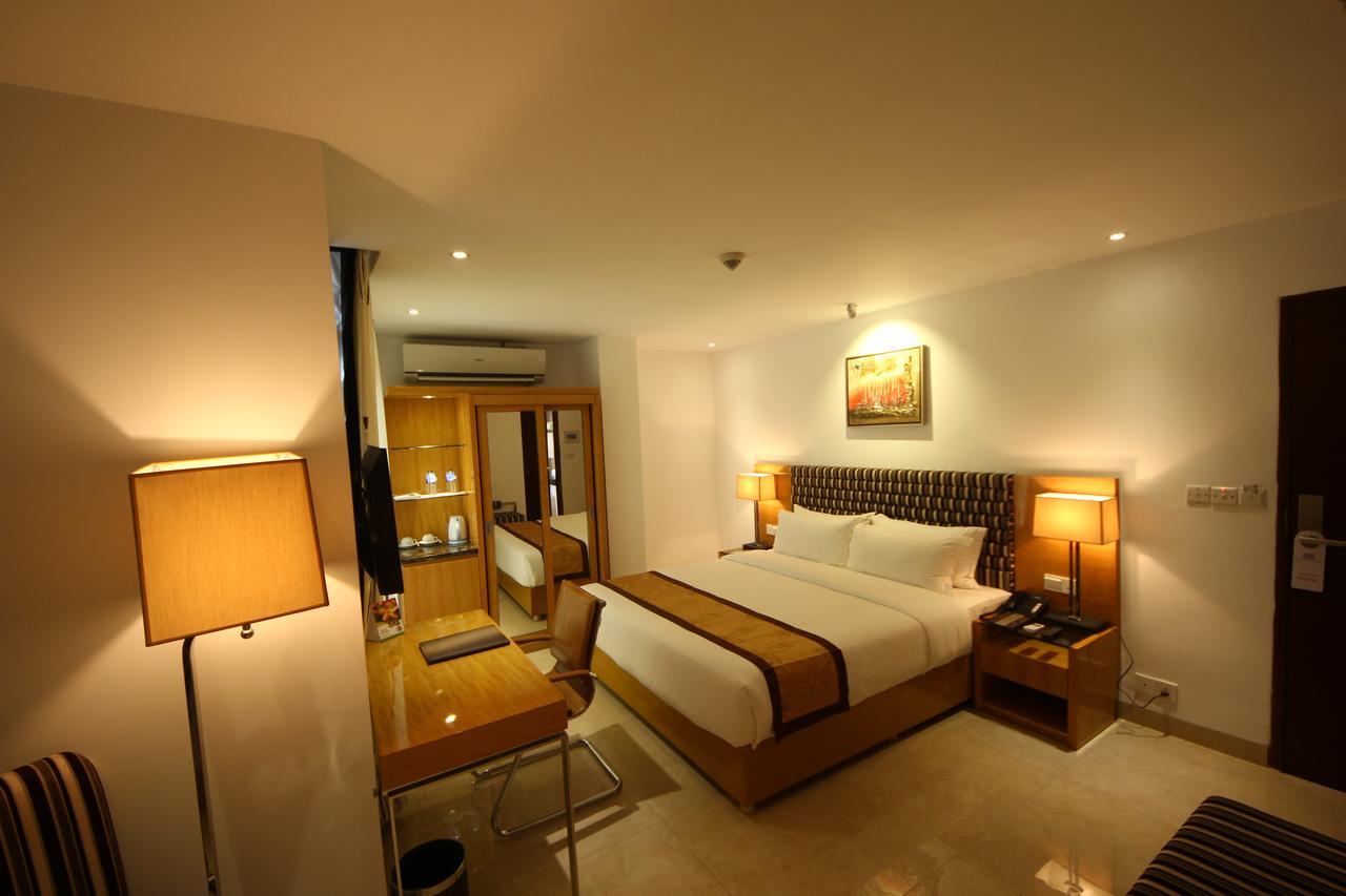 Hotel Bengal Canary Park Дакка Екстер'єр фото